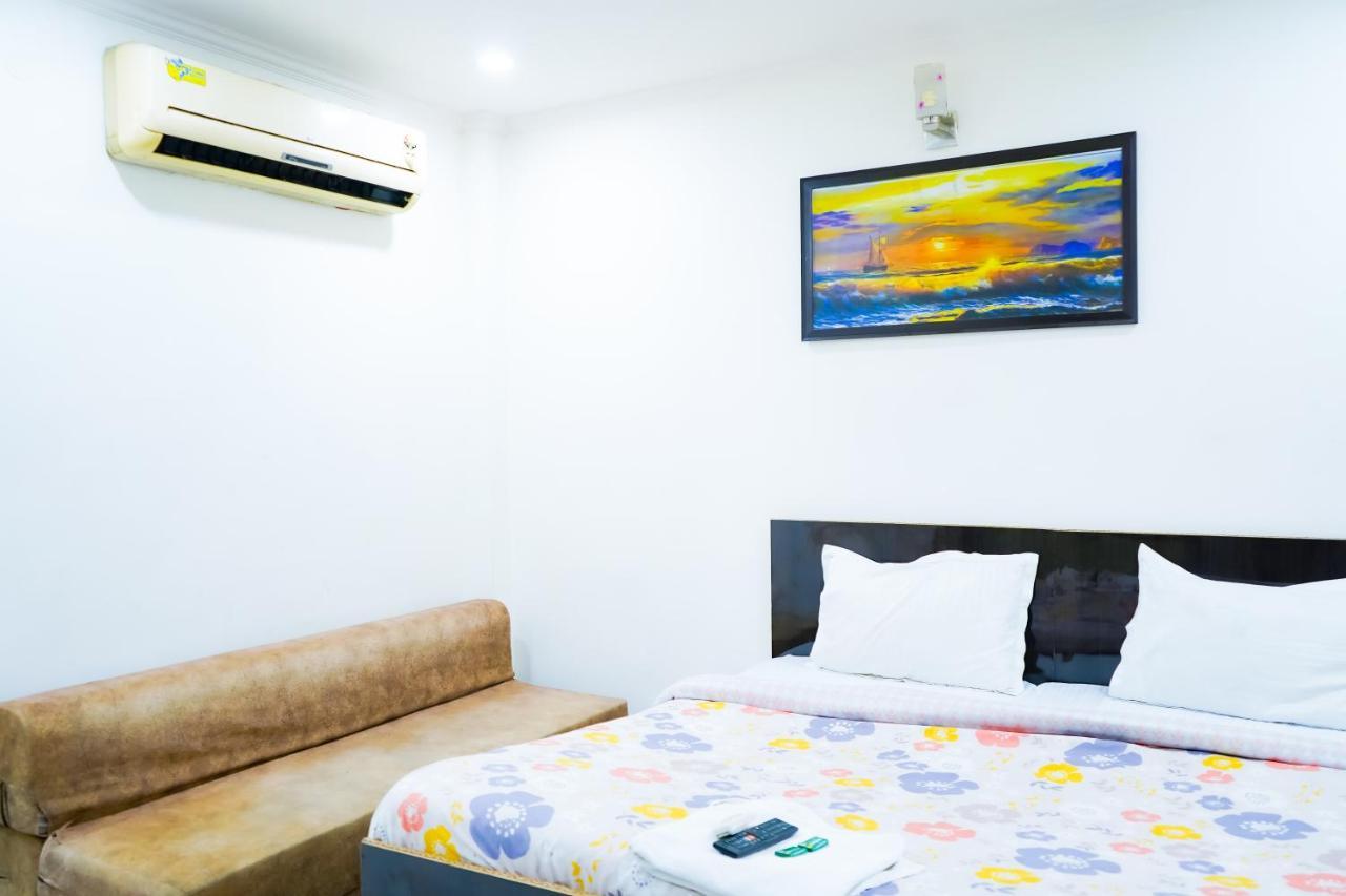 Hotel Tom - Jungpura Chruch Road นิวเดลี ภายนอก รูปภาพ