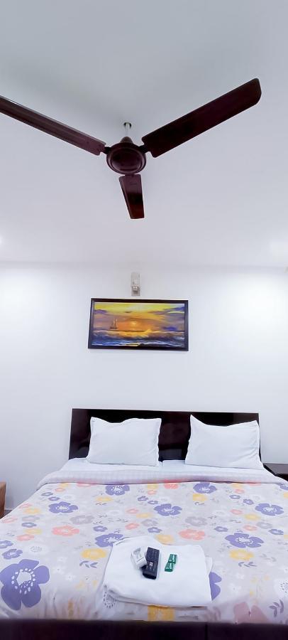 Hotel Tom - Jungpura Chruch Road นิวเดลี ภายนอก รูปภาพ